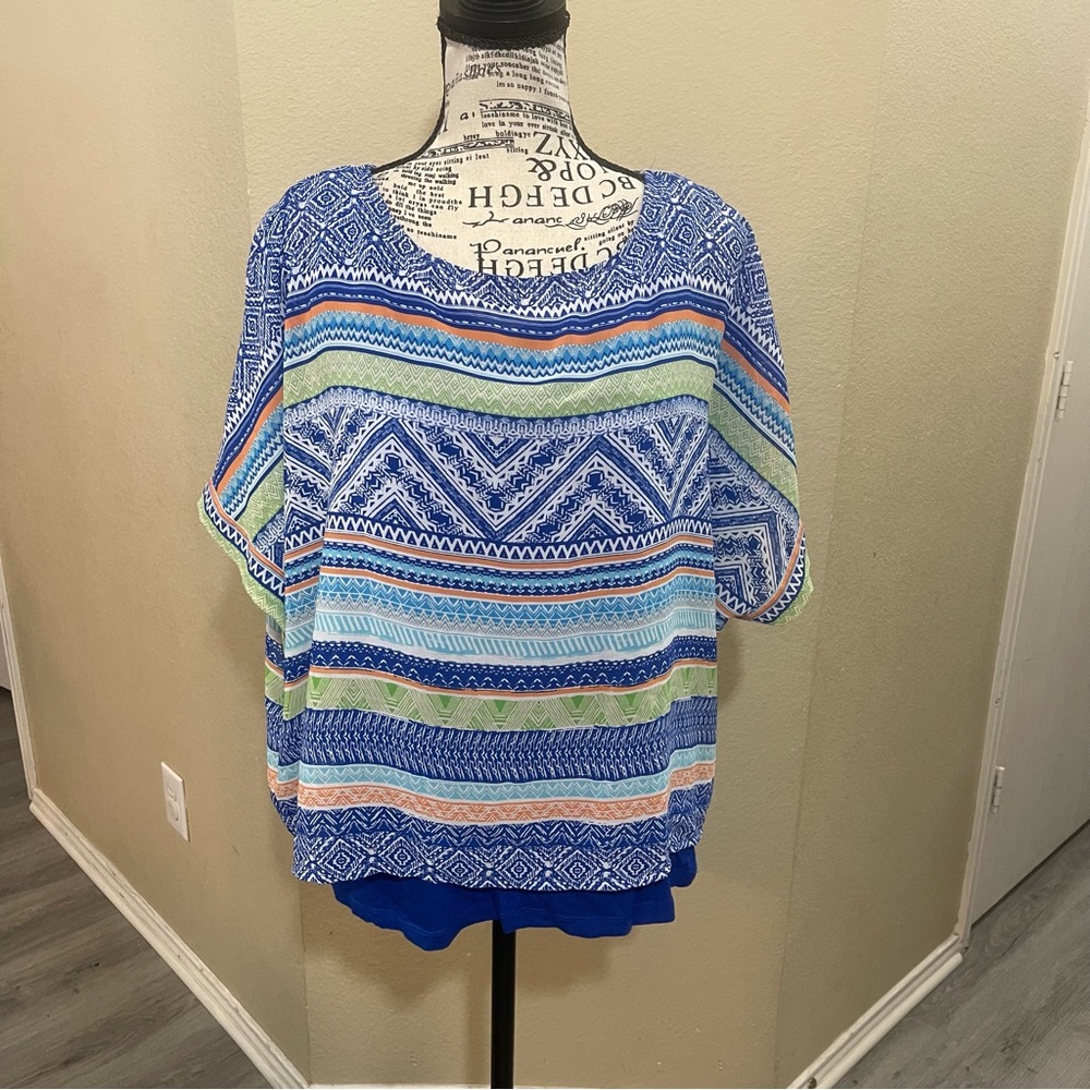 Chico's Blue and White Patterned Top‎